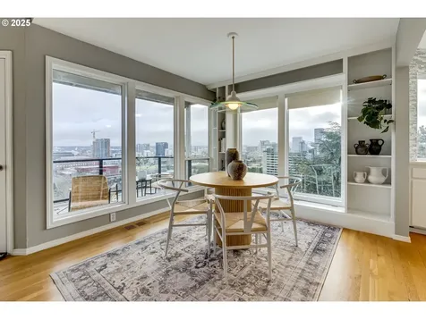 1991 SW Mill Street Terrace Portland OR 97201