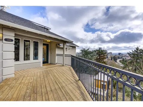 1991 SW Mill Street Terrace Portland OR 97201