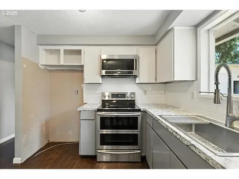 12619 SE 10th Street Vancouver WA 98683