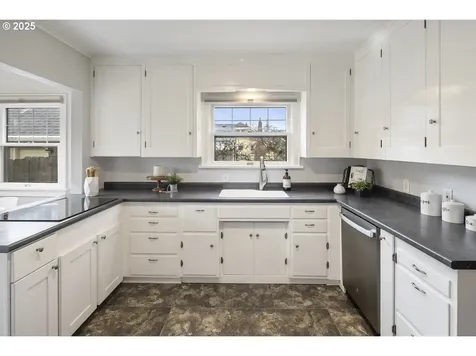 1520 12th Street Oregon City OR 97045