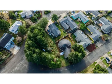 1101 Blanco Avenue Coos Bay OR 97420