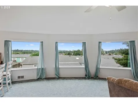 1101 Blanco Avenue Coos Bay OR 97420