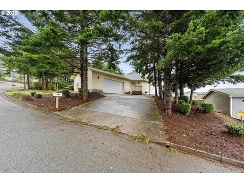 1101 Blanco Avenue Coos Bay OR 97420