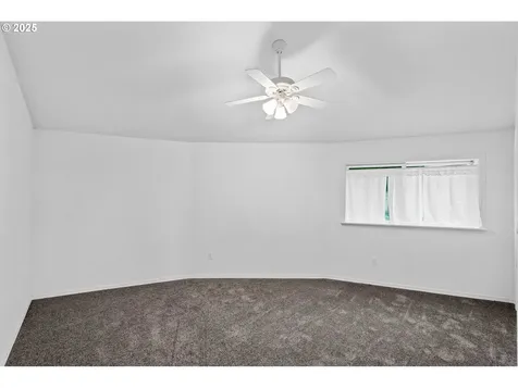1101 Blanco Avenue Coos Bay OR 97420