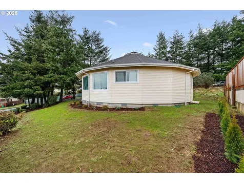1101 Blanco Avenue Coos Bay OR 97420