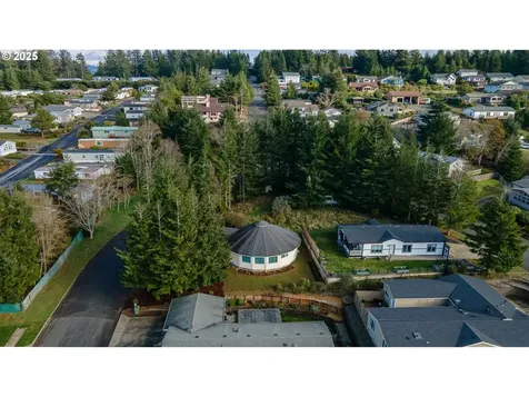 1101 Blanco Avenue Coos Bay OR 97420