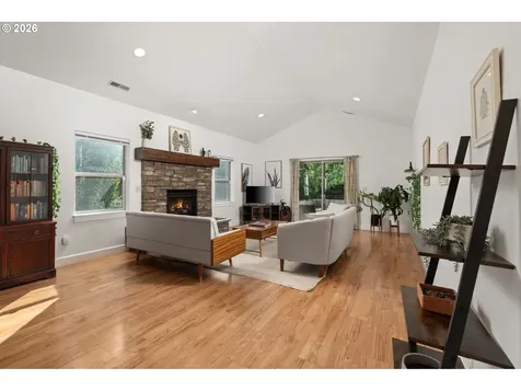21302 NE Brooklyn Court Bend OR 97701