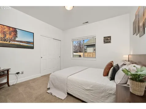 21302 NE Brooklyn Court Bend OR 97701