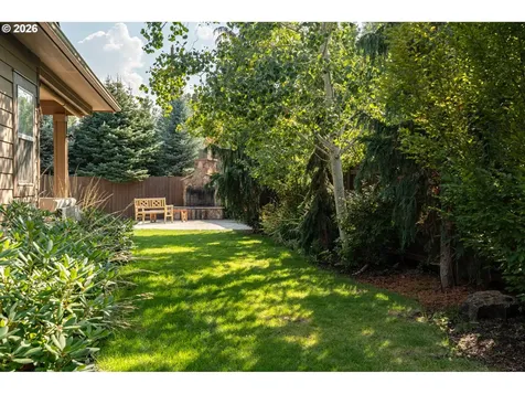 21302 NE Brooklyn Court Bend OR 97701