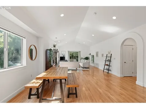 21302 NE Brooklyn Court Bend OR 97701
