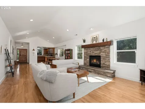21302 NE Brooklyn Court Bend OR 97701