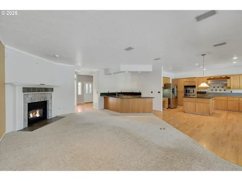2825 SW Redfern Place Gresham OR 97080