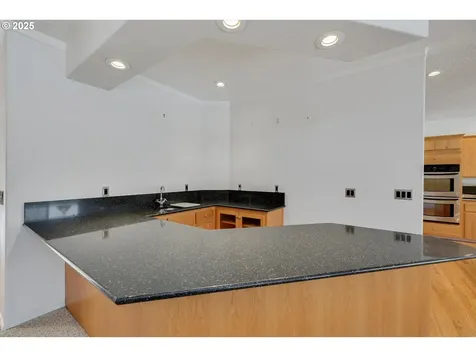2825 SW Redfern Place Gresham OR 97080