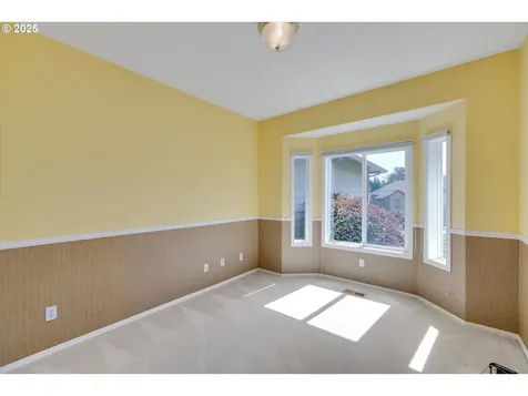 2825 SW Redfern Place Gresham OR 97080