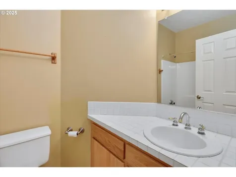 2825 SW Redfern Place Gresham OR 97080