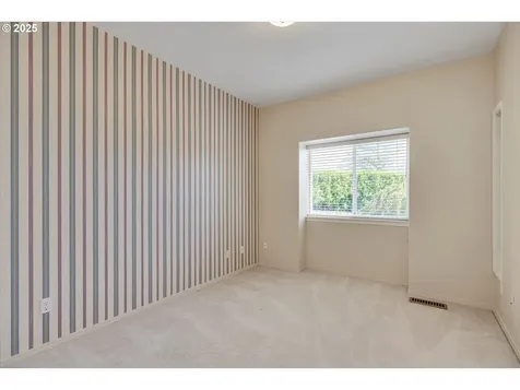 2825 SW Redfern Place Gresham OR 97080