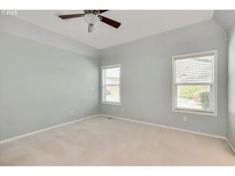 2825 SW Redfern Place Gresham OR 97080