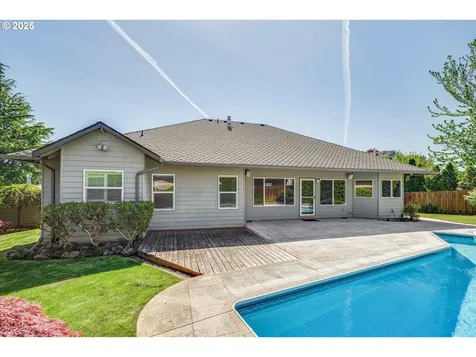 2825 SW Redfern Place Gresham OR 97080