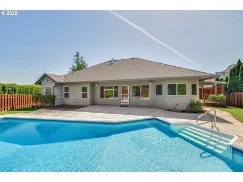2825 SW Redfern Place Gresham OR 97080