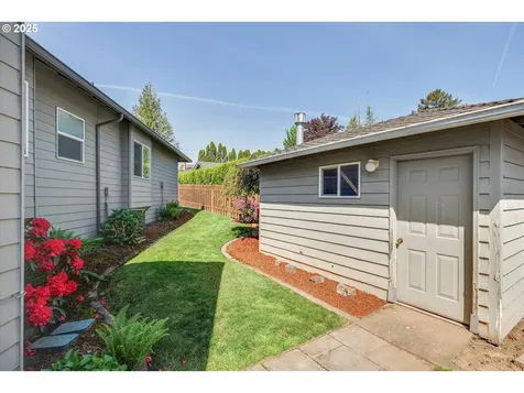 2825 SW Redfern Place Gresham OR 97080