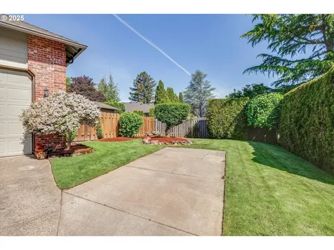 2825 SW Redfern Place Gresham OR 97080
