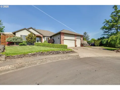 2825 SW Redfern Place Gresham OR 97080