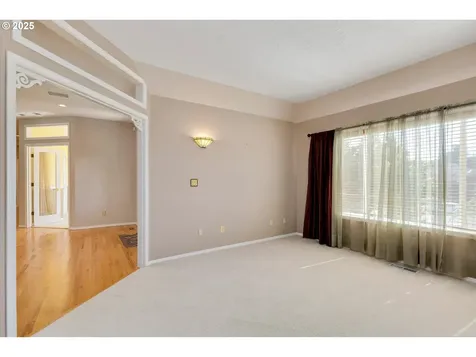 2825 SW Redfern Place Gresham OR 97080