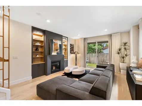3732 SE Lambert Street Portland OR 97202