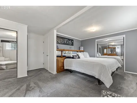 4252 Brooks Avenue NE Keizer OR 97303