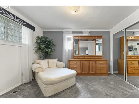 4252 Brooks Avenue NE Keizer OR 97303