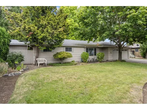 4252 Brooks Avenue NE Keizer OR 97303