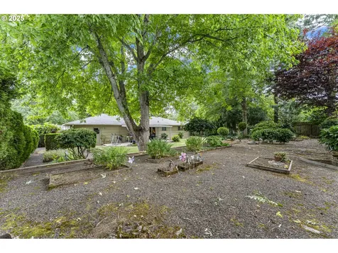 4252 Brooks Avenue NE Keizer OR 97303