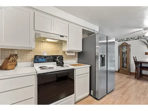 4252 Brooks Avenue NE Keizer OR 97303