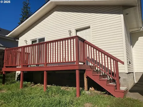 1349 Washington Avenue Coos Bay OR 97420