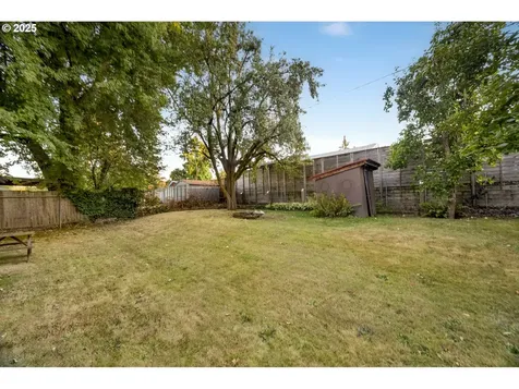 8815 N Seward Avenue Portland OR 97217