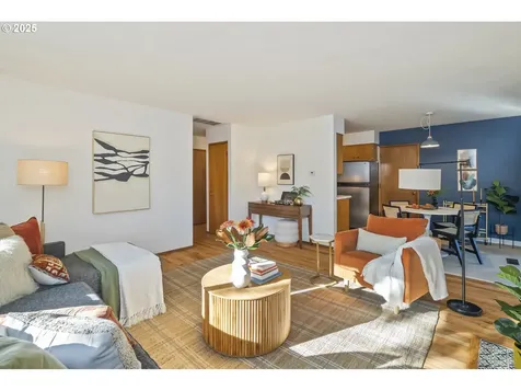 8815 N Seward Avenue Portland OR 97217