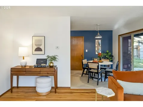 8815 N Seward Avenue Portland OR 97217