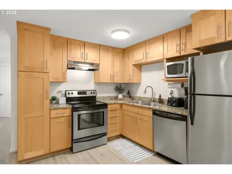 7931 SW 40th Avenue Portland OR 97219