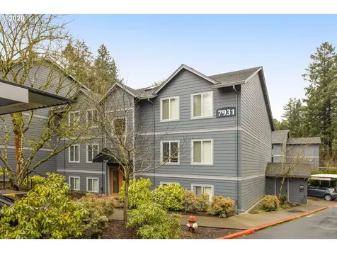 7931 SW 40th Avenue Portland OR 97219