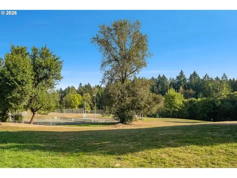 7931 SW 40th Avenue Portland OR 97219