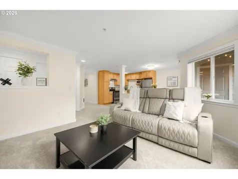 7931 SW 40th Avenue Portland OR 97219
