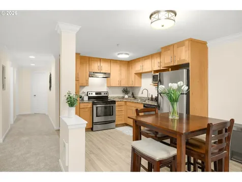 7931 SW 40th Avenue Portland OR 97219