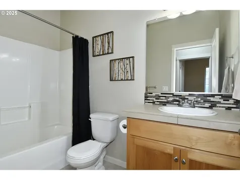 598 NE Shafford Street Estacada OR 97023