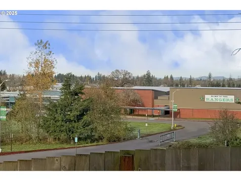 598 NE Shafford Street Estacada OR 97023