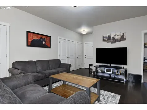 598 NE Shafford Street Estacada OR 97023