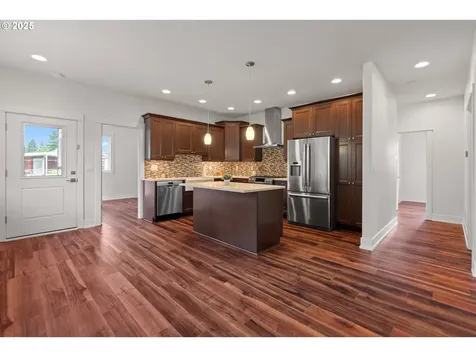427 NW Garibaldi Street Hillsboro OR 97124