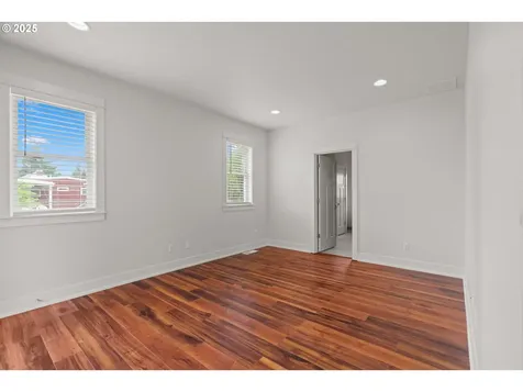 427 NW Garibaldi Street Hillsboro OR 97124