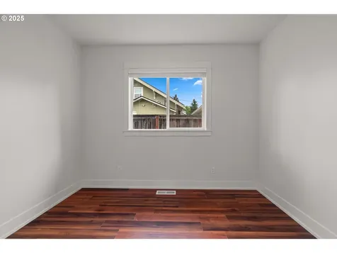 427 NW Garibaldi Street Hillsboro OR 97124