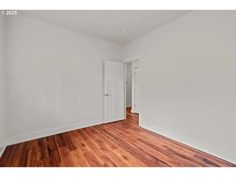 427 NW Garibaldi Street Hillsboro OR 97124