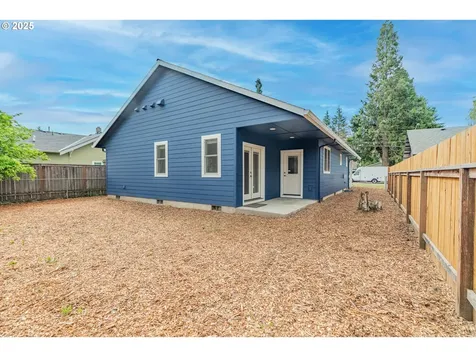 427 NW Garibaldi Street Hillsboro OR 97124